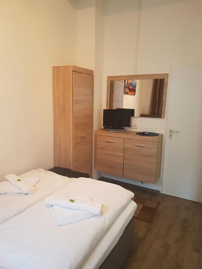 City Pension Storch II Cologne Exterior photo