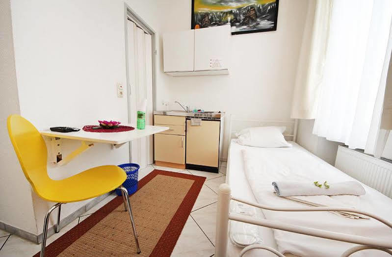 City Pension Storch II Cologne Exterior photo